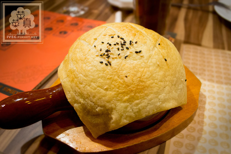 酥皮巧達蘑菇雞蓉玉米濃湯