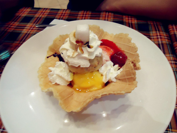 SWENSENS雙聖美式餐廳:【台中食記】古歐式城堡建築與茹絲葵比鄰 @SWENSENS雙聖美式餐廳 SWENSENS雙聖美式餐廳:【台中食記】古歐式城堡建築與茹絲葵比鄰 @SWENSENS雙聖美式餐廳