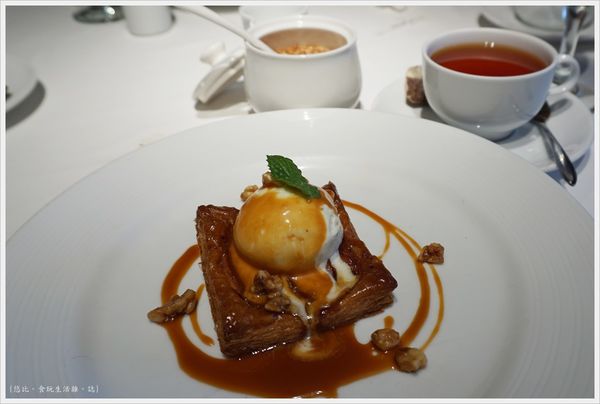 法三小館-34-溫熱蘋果酥派與香草冰淇淋.JPG