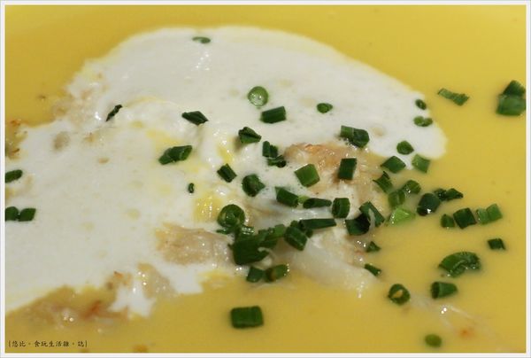 法三小館-25-卡布奇諾蟹肉玉米湯.JPG