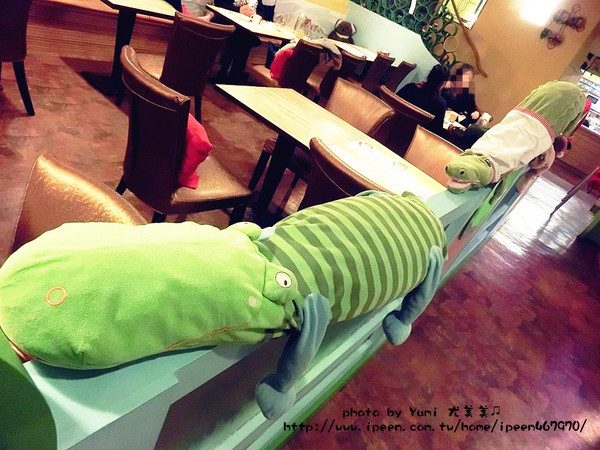 安徒生童話鄉村廚:【口碑券§第86彈】台中美術館商圈餐廳!!主廚不能說的秘密!!親子餐廳、朋友聚餐好選擇@安徒生童話鄉村廚房 安徒生童話鄉村廚:【口碑券§第86彈】台中美術館商圈餐廳!!主廚不能說的秘密!!親子餐廳、朋友聚餐好選擇@安徒生童話鄉村廚房