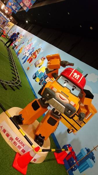 夢時代 波力樂園:高雄夢時代~波力樂園 POLI PARK~超人氣救援小隊來襲~6/29-7/16免費入場~