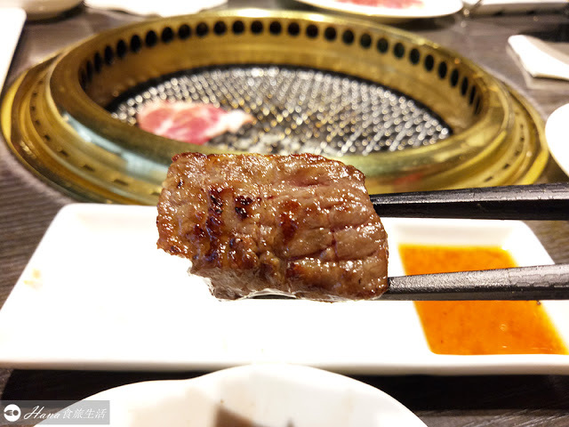 【台中西區】屋馬燒肉 園邸店 | (內附菜單)台中必吃頂級燒肉 美味雞湯喝到飽 建議提早訂位