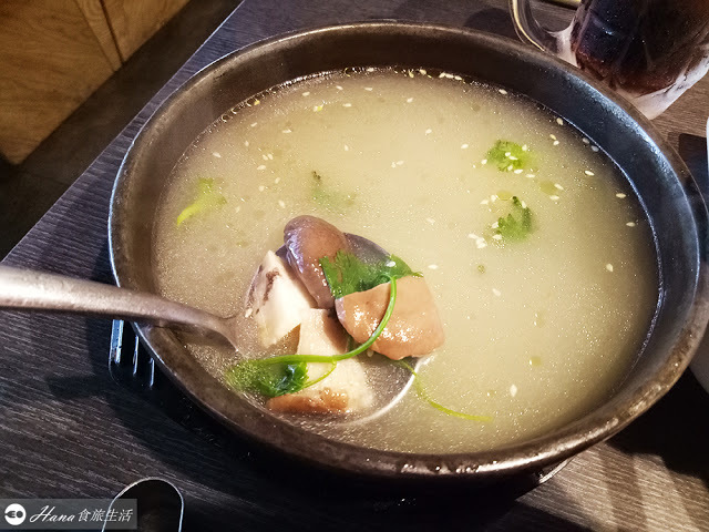 【台中西區】屋馬燒肉 園邸店 | (內附菜單)台中必吃頂級燒肉 美味雞湯喝到飽 建議提早訂位