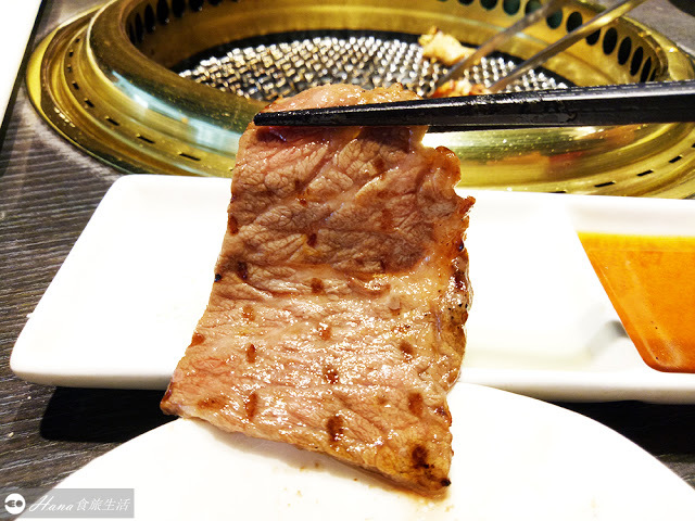 【台中西區】屋馬燒肉 園邸店 | (內附菜單)台中必吃頂級燒肉 美味雞湯喝到飽 建議提早訂位