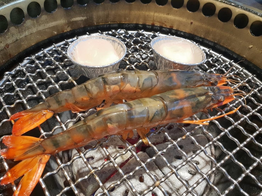 【台中.西區】屋馬燒肉園邸店。$2980宮崎牛和牛套餐