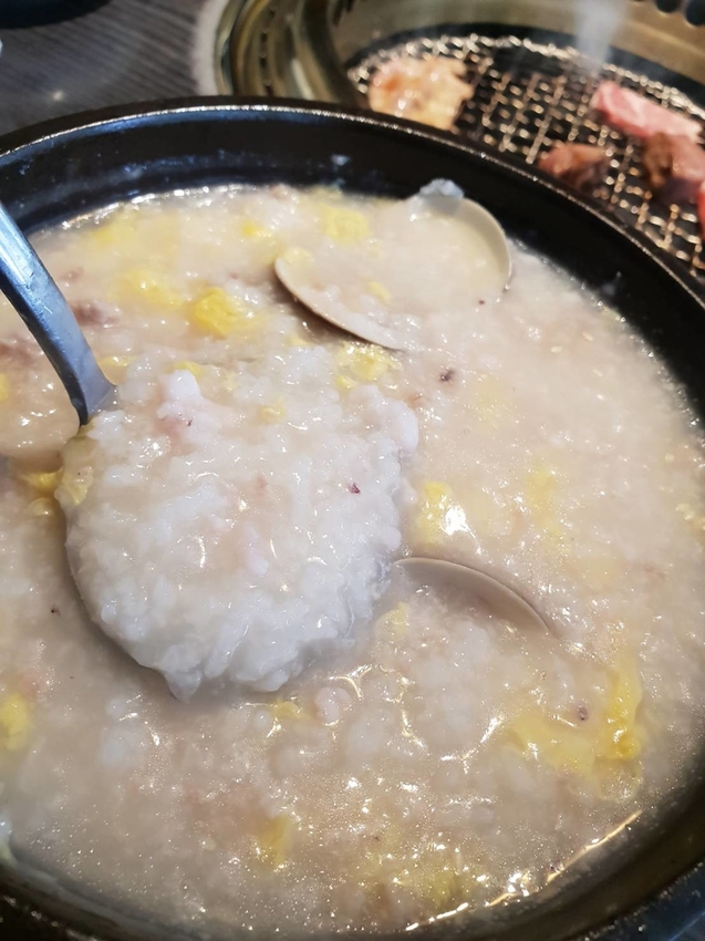 【台中.西區】屋馬燒肉園邸店。$2980宮崎牛和牛套餐