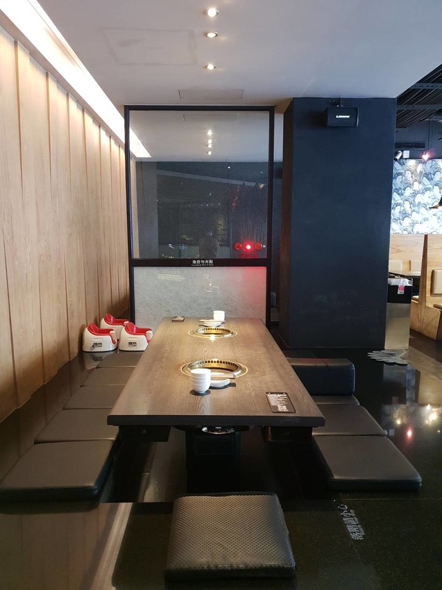 【台中.西區】屋馬燒肉園邸店。$2980宮崎牛和牛套餐