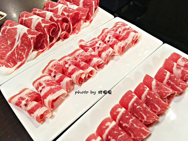 【彰化 市區】大仲馬之宴-頂級鴛鴦鍋吃到飽🍲🍲🍲肉品現切口感好、環境舒適、服務極佳、甜點超多選擇🍰,光是冰淇淋就有4家品牌欸🍨整體真的有超過其價位的火鍋吃到飽,秋冬之際就要吃鍋啊!!