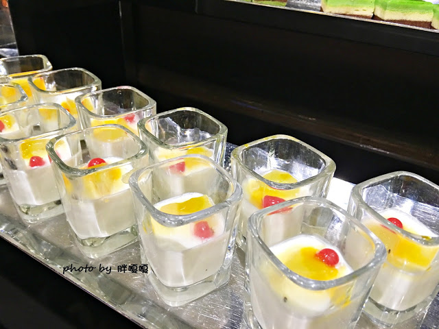 【彰化 市區】大仲馬之宴-頂級鴛鴦鍋吃到飽🍲🍲🍲肉品現切口感好、環境舒適、服務極佳、甜點超多選擇🍰,光是冰淇淋就有4家品牌欸🍨整體真的有超過其價位的火鍋吃到飽,秋冬之際就要吃鍋啊!!