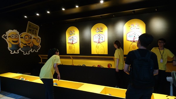 漢神巨蛋百貨(Great egg)：高雄漢神巨蛋~黃色風暴來襲~超萌小小兵入侵高雄~可愛場景讓你拍到不要不要呦~