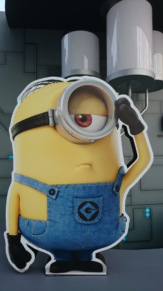 漢神巨蛋百貨(Great egg)：高雄漢神巨蛋~黃色風暴來襲~超萌小小兵入侵高雄~可愛場景讓你拍到不要不要呦~