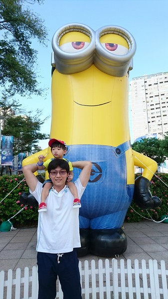 漢神巨蛋百貨(Great egg)：高雄漢神巨蛋~黃色風暴來襲~超萌小小兵入侵高雄~可愛場景讓你拍到不要不要呦~