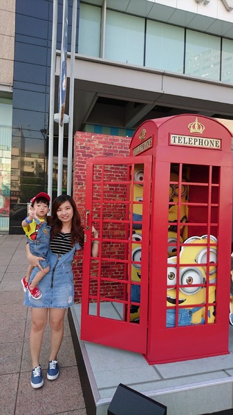 漢神巨蛋百貨(Great egg)：高雄漢神巨蛋~黃色風暴來襲~超萌小小兵入侵高雄~可愛場景讓你拍到不要不要呦~