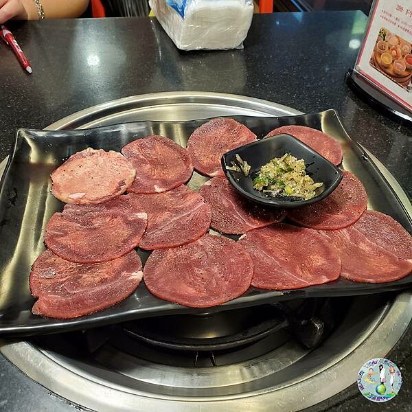 台北西門町燒肉吃到飽推薦,熊一燒肉海陸饗宴,聚餐約會好去處