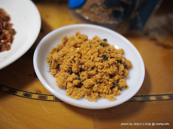 味益食品行：【食記】屏東東港-味益食品專業鬆品專賣店-鮪魚鬆,花殼脆鬆 : 傳承古法技藝,外銷歐洲的獨特肉品