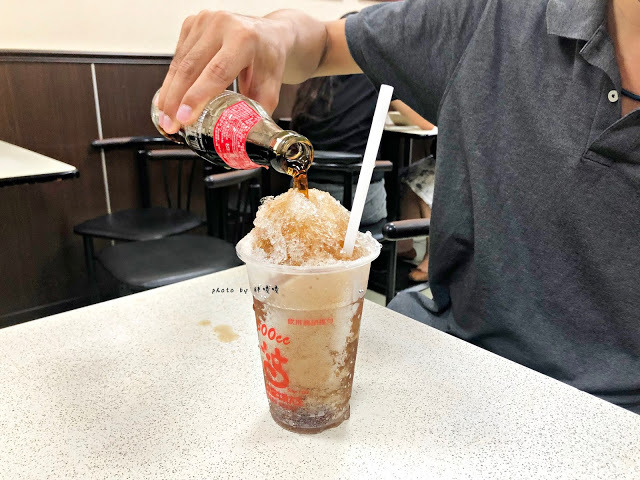 【彰化 市區】彰化木瓜牛乳大王創始店🍮🍨彰化孔廟前，八卦山大佛也在附近，除了木瓜牛奶外，月見冰好特別，古早味布丁也令人回味，價格也不貴，高人氣居高不下！！