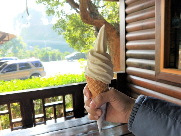 禾家牧場：【彰化市景點】禾家牧場~奶酪和霜淇淋都很香醇好吃，免費順遊景點