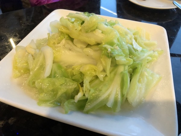 瑪格麗特花園霧上咖啡館：南投清境~瑪格麗特 紫屋餐廳~夢幻浪漫的紫色裝飾~繽紛樓梯與搖椅~拍照打卡的好地方~景觀餐廳~