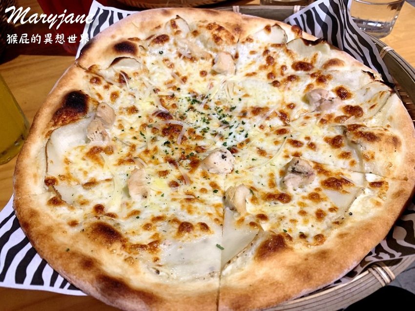 【台北師大】師大有名的薄片披薩-Maryjane Pizza瑪莉珍披薩!商業午餐9吋披薩140元!KLOOK瑪莉珍披薩優惠餐卷! @猴屁的異想世界