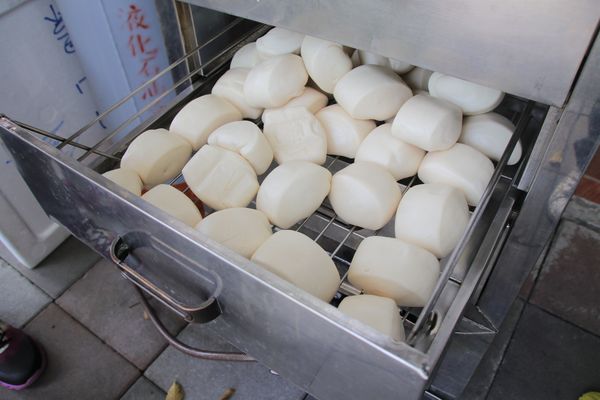 日月山景休閒農場:【彰化景點】日月山景休閒農場/牽手小路/免門票/鮮乳製品/可愛小動物/烤肉DIY生態導覽活動/兒童遊憩區/親子旅遊