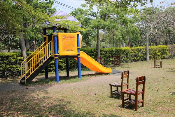 日月山景休閒農場:【彰化景點】日月山景休閒農場/牽手小路/免門票/鮮乳製品/可愛小動物/烤肉DIY生態導覽活動/兒童遊憩區/親子旅遊