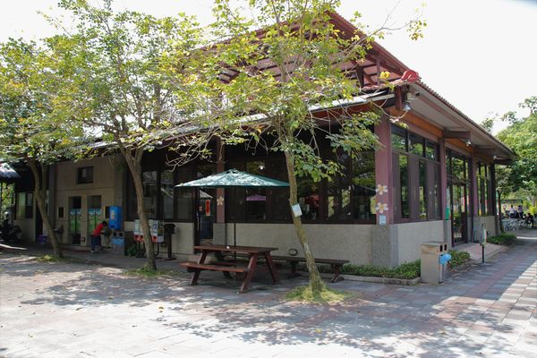 日月山景休閒農場:【彰化景點】日月山景休閒農場/牽手小路/免門票/鮮乳製品/可愛小動物/烤肉DIY生態導覽活動/兒童遊憩區/親子旅遊