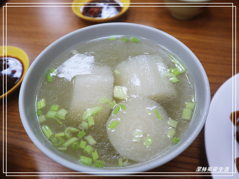 季節水餃-桃園龜山/手工現包大顆飽滿!湯美料多實在~在地人氣餐廳