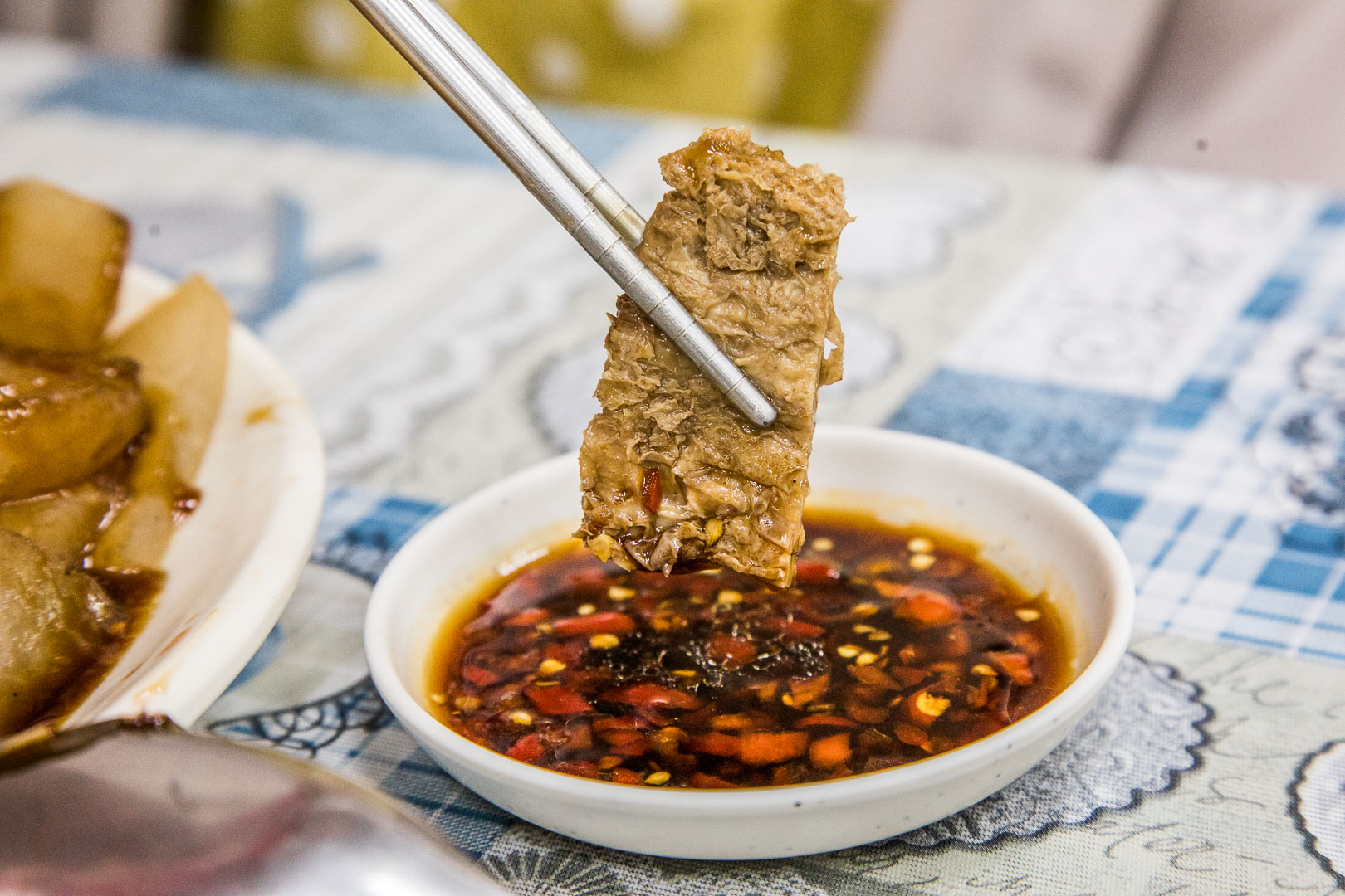 桃園龜山美食推薦！季節水餃手工現包大水餃在地人激推，一顆抵兩顆超划算。