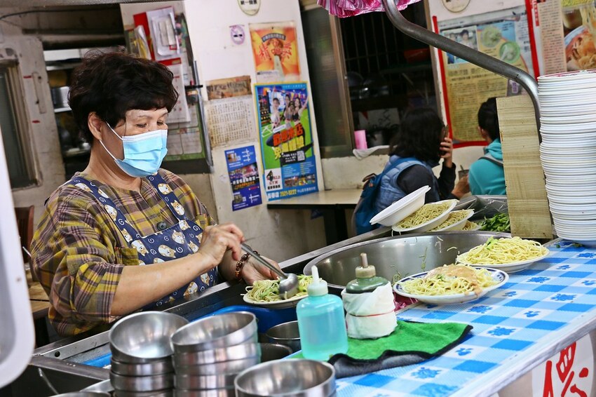 福德涼麵|24小時營業、夜貓族宵夜首選、興安街美食、菜單價位(捷運南京復興站)