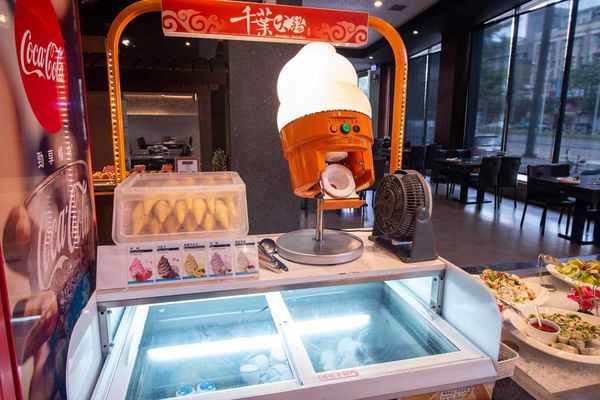 【林口美食】千葉火鍋林口尊爵館-超過百樣食材無限量吃到飽只要399元+10%起!絕無僅有的超實惠價格