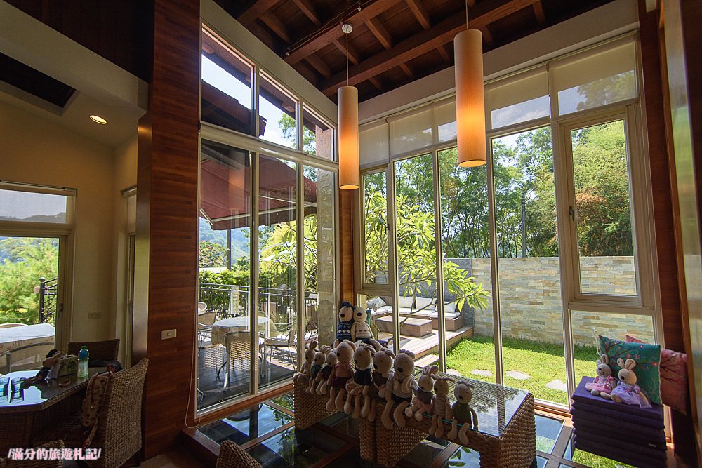 苗栗三義景點》青松自在景觀餐廳 苗栗下午茶 隱身在森林裡的玻璃屋 偶像劇拍攝場景 - 滿分的旅遊札記