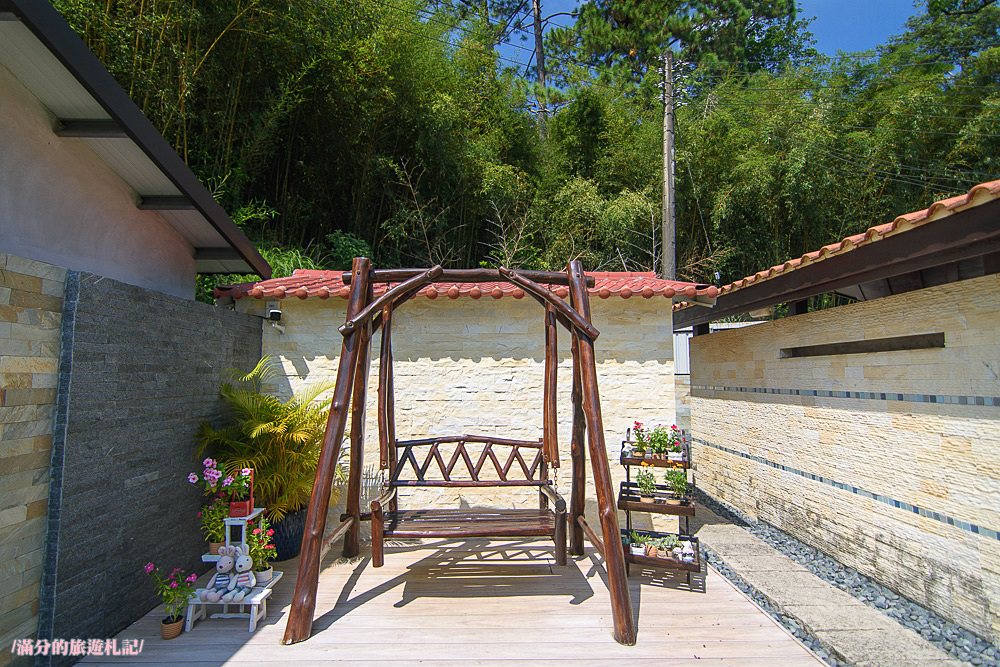 苗栗三義景點》青松自在景觀餐廳 苗栗下午茶 隱身在森林裡的玻璃屋 偶像劇拍攝場景 - 滿分的旅遊札記