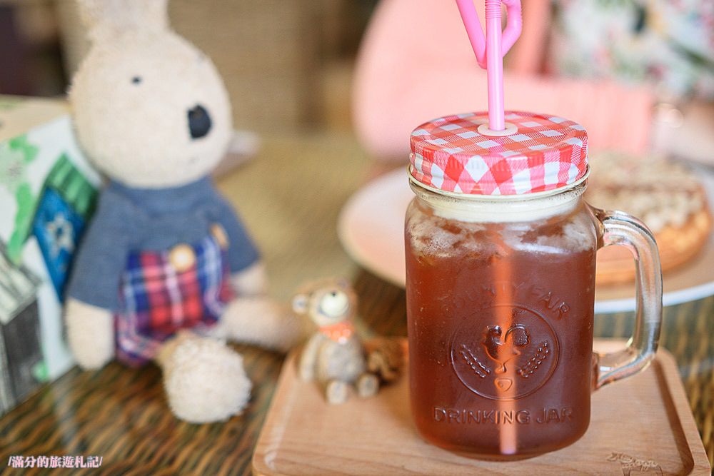 苗栗三義景點》青松自在景觀餐廳 苗栗下午茶 隱身在森林裡的玻璃屋 偶像劇拍攝場景 - 滿分的旅遊札記