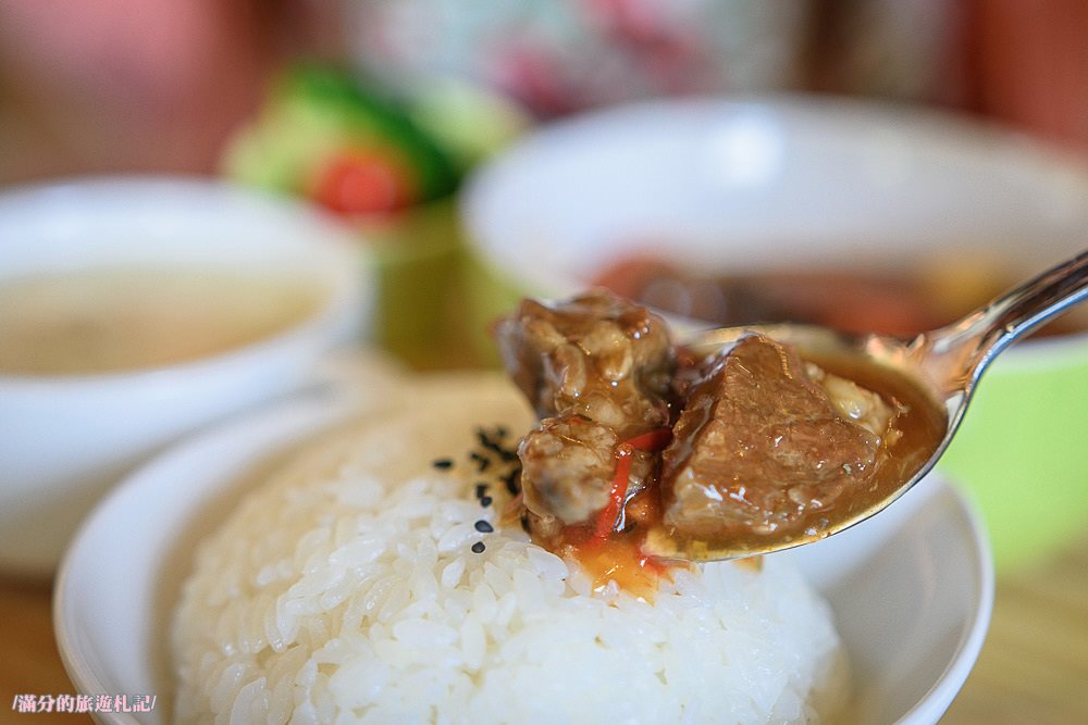 苗栗三義景點》青松自在景觀餐廳 苗栗下午茶 隱身在森林裡的玻璃屋 偶像劇拍攝場景 - 滿分的旅遊札記