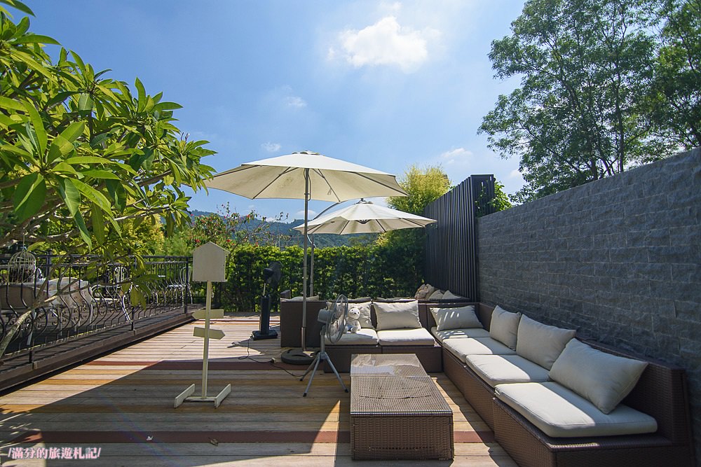 苗栗三義景點》青松自在景觀餐廳 苗栗下午茶 隱身在森林裡的玻璃屋 偶像劇拍攝場景 - 滿分的旅遊札記