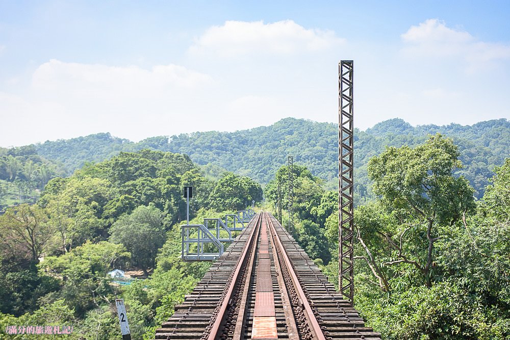 苗栗三義景點》青松自在景觀餐廳 苗栗下午茶 隱身在森林裡的玻璃屋 偶像劇拍攝場景 - 滿分的旅遊札記