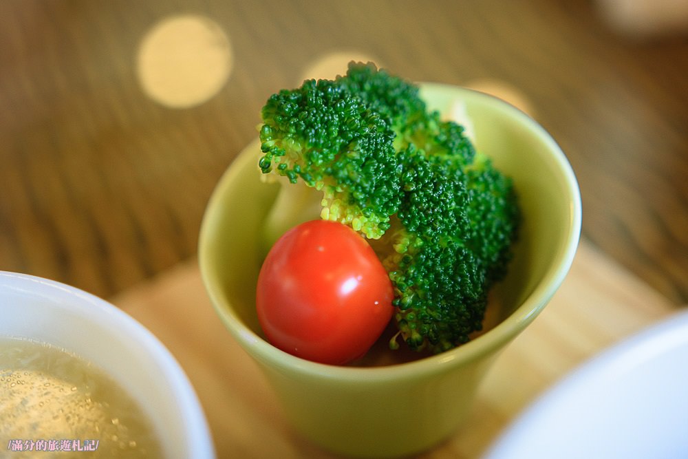 苗栗三義景點》青松自在景觀餐廳 苗栗下午茶 隱身在森林裡的玻璃屋 偶像劇拍攝場景 - 滿分的旅遊札記