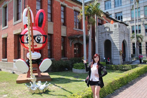 新竹市美術館：【新竹景點】新竹市美術館『好玩藝兒』釣魚小兔、小鼠。免費景點~帶著赤子之心來參展充滿童趣的當代藝術