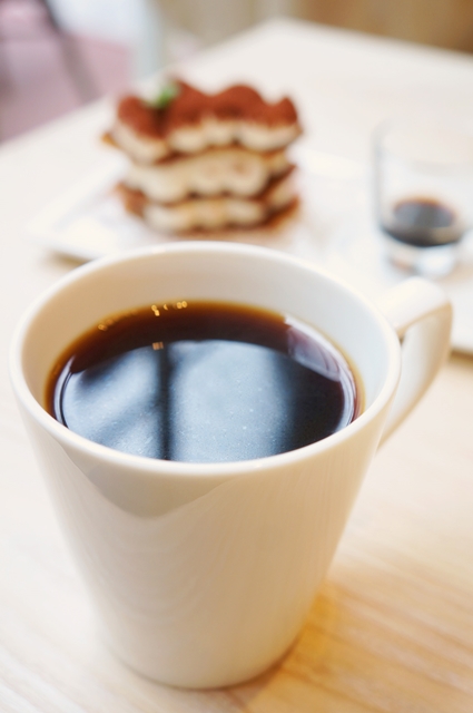 【台北東區】Monteur Café 夢甜屋 (忠孝店)。夢幻甜點～