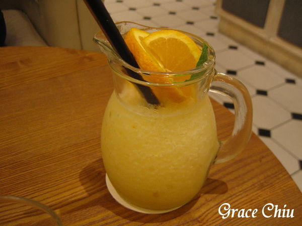 Monteur 夢甜屋(中山門市) 捷運中山站 南西下午茶 中山站下午茶 中山站甜點 中山站美食 來自日本 Monteur 夢甜屋(中山門市) 捷運中山站 南西下午茶 中山站下午茶 中山站甜點 中山站美食 來自日本