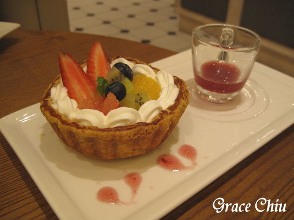 春遊歐洲卡士達水果酥塔 Monteur 夢甜屋(中山門市) 捷運中山站 南西下午茶 中山站下午茶 中山站甜點 中山站美食 來自日本 春遊歐洲卡士達水果酥塔 Monteur 夢甜屋(中山門市) 捷運中山站 南西下午茶 中山站下午茶 中山站甜點 中山站美食 來自日本