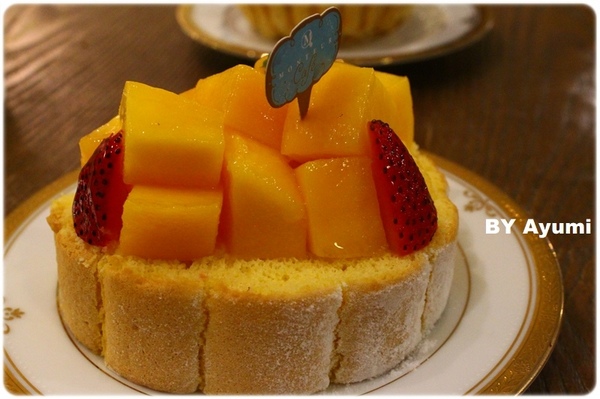 Monteur 夢甜屋(中山門市)：[食記]來這就把自己當成公主吧~享受當季芒果的甜美風味-Monteur夢甜屋(中山門市)