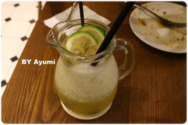 Monteur 夢甜屋(中山門市)：[食記]來這就把自己當成公主吧~享受當季芒果的甜美風味-Monteur夢甜屋(中山門市)