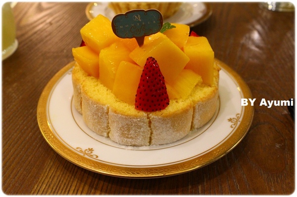 Monteur 夢甜屋(中山門市)：[食記]來這就把自己當成公主吧~享受當季芒果的甜美風味-Monteur夢甜屋(中山門市)