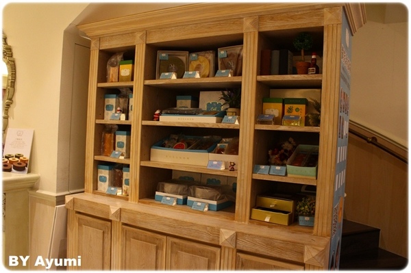 Monteur 夢甜屋(中山門市)：[食記]來這就把自己當成公主吧~享受當季芒果的甜美風味-Monteur夢甜屋(中山門市)