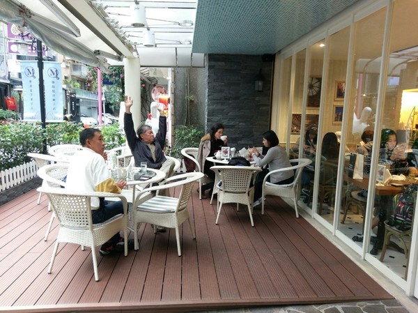 Monteur 夢甜屋(中山門市):Monteur 夢甜屋(中山門市)-夢幻路線的下午茶 讓人一吃就難以忘懷的甜點 顛覆年輪蛋糕的印象