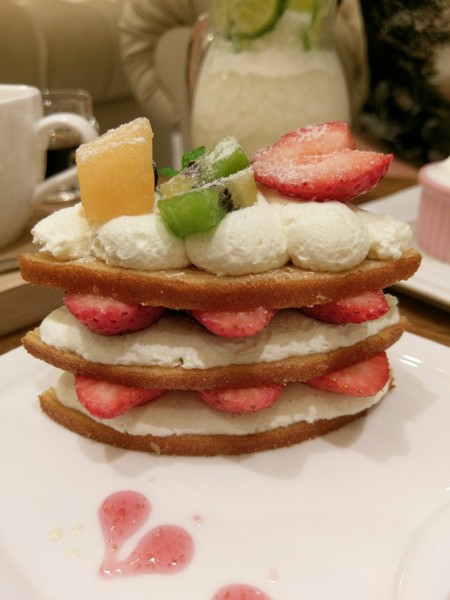 Monteur 夢甜屋(中山門市):Monteur 夢甜屋(中山門市)-夢幻路線的下午茶 讓人一吃就難以忘懷的甜點 顛覆年輪蛋糕的印象