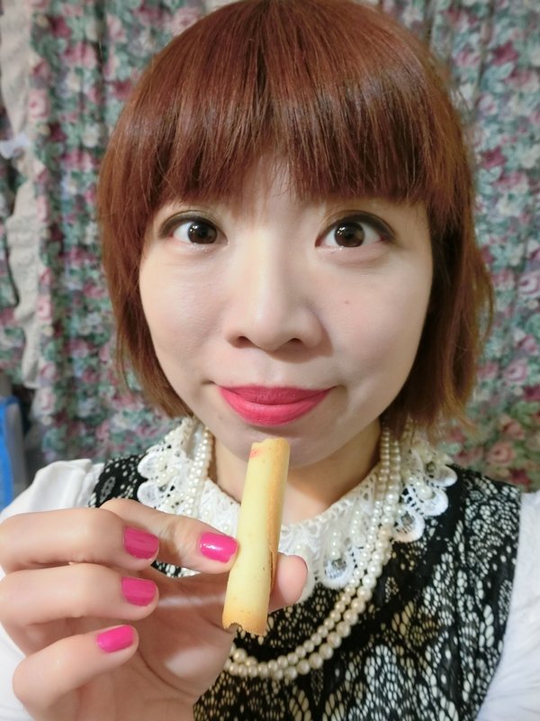 YOKU MOKU:【喜餅/彌月禮/伴手禮推薦】來自日本東京的YOKU MOKU雪茄蛋捲~濃郁酥香、入口即化的人間美味讓噹噹媽全家難以忘懷的好滋味!