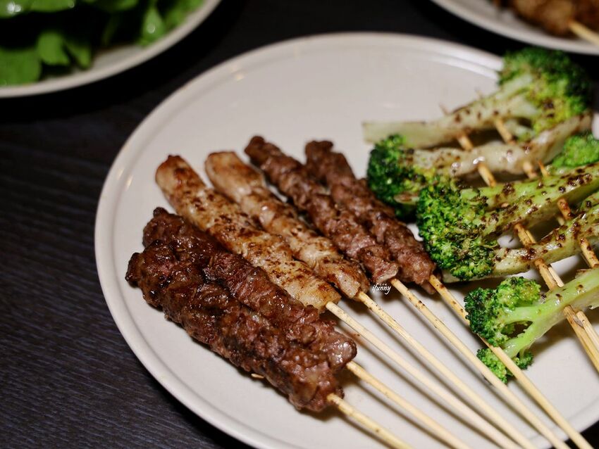 忠孝復興站 | 維吾爾新疆烤肉 遷新址 大漠風情的孜然燒烤 胡椒豬肚雞湯暖身暖胃 - ifunny 艾方妮的遊樂場